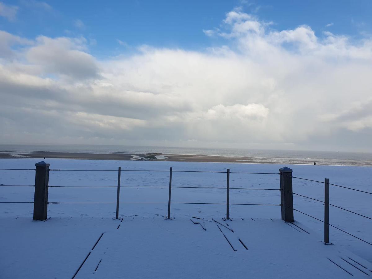 Spacious Apartment With Sea View Oostende Exterior foto